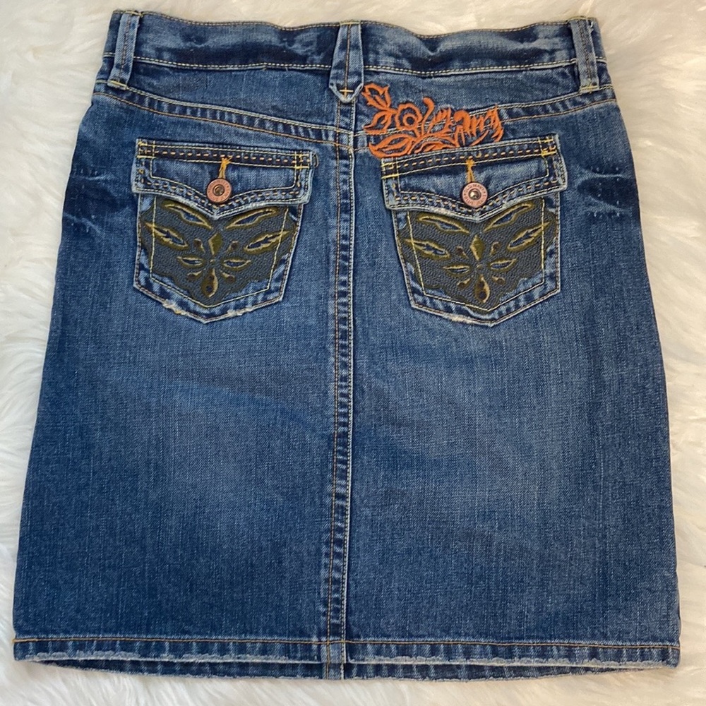 ON Distressed Embroidered Denim Jeans Skirt Sz 0